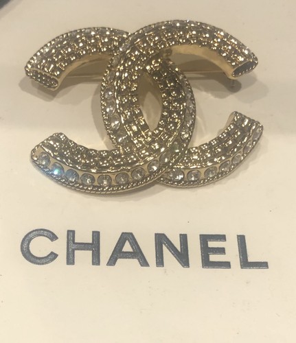 Chanel double logo - cc, brooch
