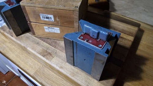 Mitotoyo vee block magnets - 2,