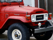 2x headlights Toyota