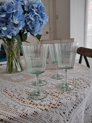 Laura ashley wine glasses set - laura,