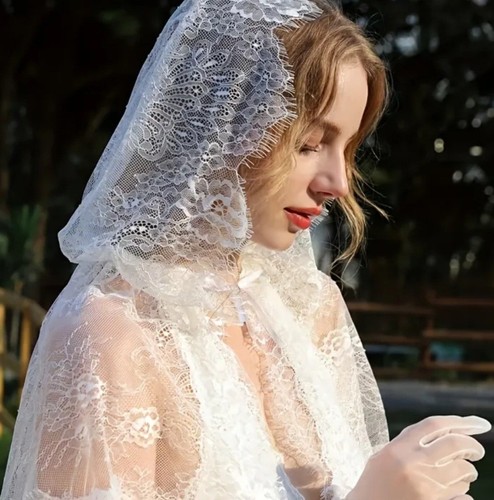 White lace cloak - white,