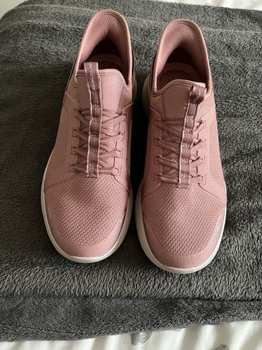Brand new skechers - skechers, ins