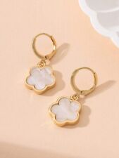 White And Gold 5 Leaf Clover