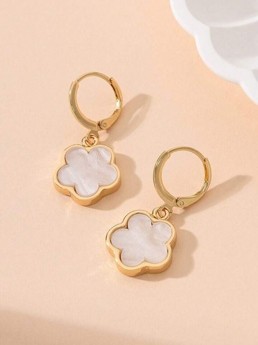 White and gold leaf - and,