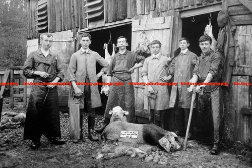 F015702 abattoir workers - abattoir,