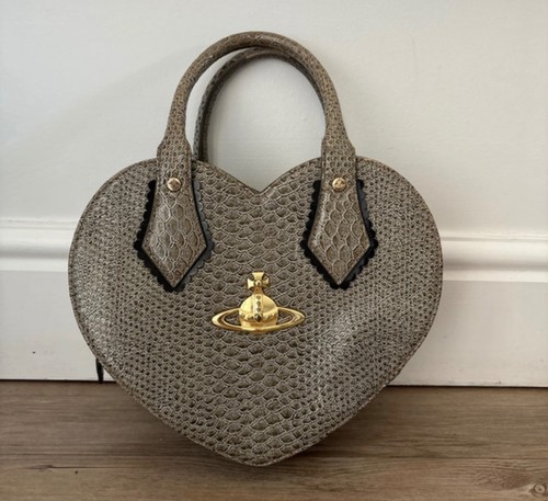Heart shaped vintage vivienne - heart,