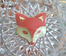 Fox brooch peach cream - &,