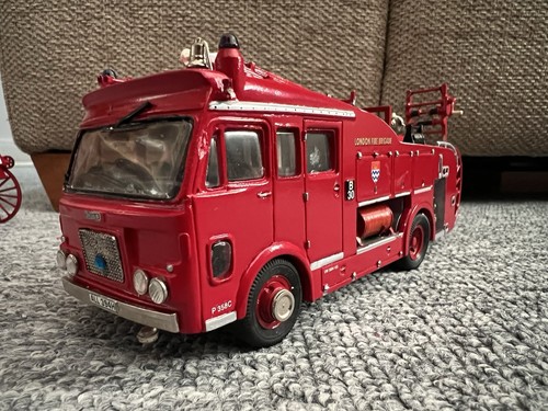 Fire brigade models - models, resin