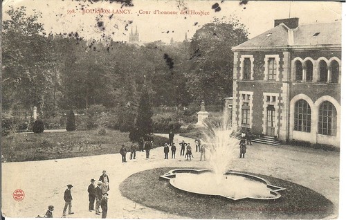 Bourbon lancy courtyard of - bourbon-lancy,,