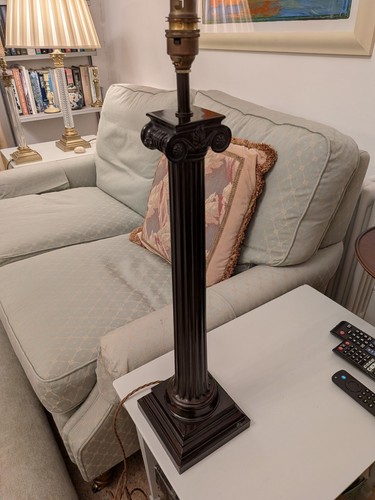 Ionic column table lamp - , in