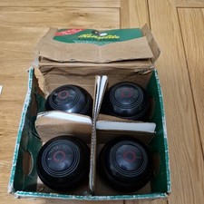 Vitalite Lawn Bowls Set of 4  size 4 3/4 with CBBS Co LTD