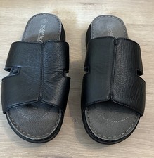 Ladies Sandals Size 8 