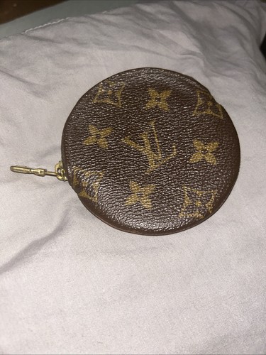 Louis vuitton luxury - louis, round