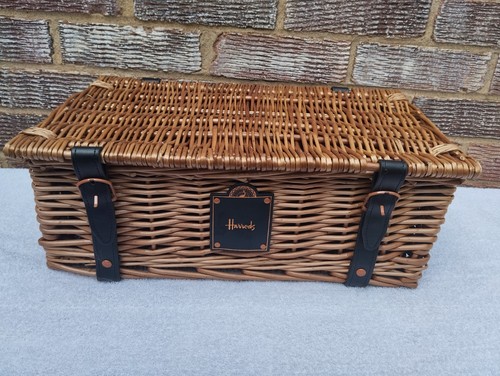 Harrods small wicker picnic - wicker,