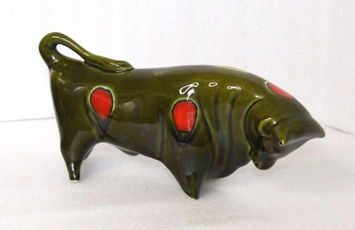 Trentham pottery bull - bull, money