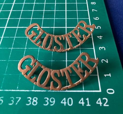 Glosters shoulder title - ,