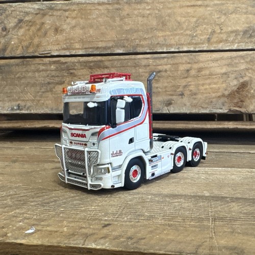 2438 b transport scania - j.j.b,