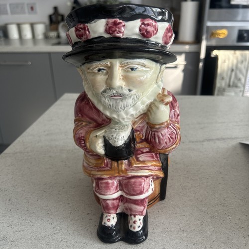 Shorter son beefeater - &,