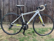 Boardman Youth Bike 4’11” - 5’3” 43cm White Frame Sport e Excellent Condition