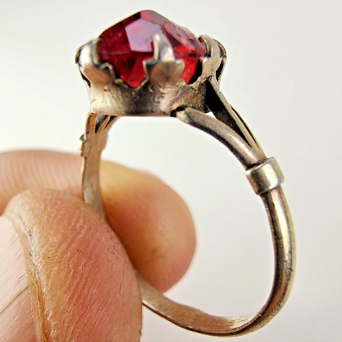 Ruby crown setting - ruby, russian