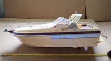 A superb Vintage radio controlled Veesport 2660 boat