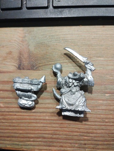 Skaven poisoned wind globadier - poisoned,