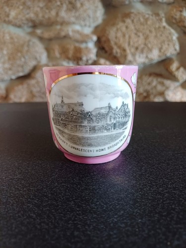 Crest ware cup - crest, st