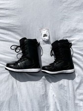 Black Nike SB Vapen