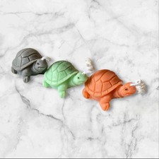 Turtles candle, 3-turtles, soy