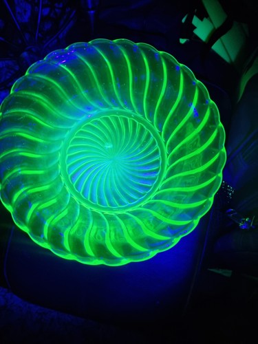 Bagley green uranium glass - bagley,