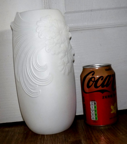 Kaiser porcelain vase bisque - porcelain,