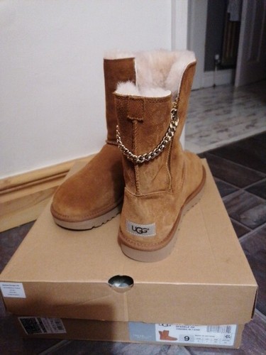 Ugg boots - ugg,
