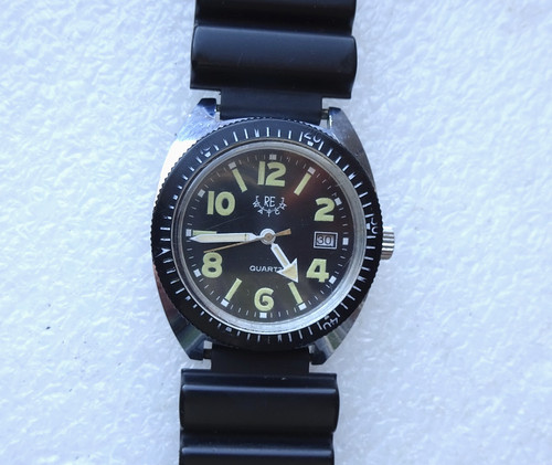 Watch vintage diver quartz - re,