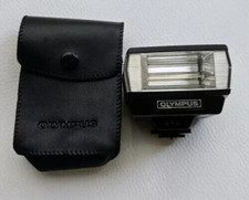 Olympus T20 flash with its GENUINE original case. Tested and working WELL ref4