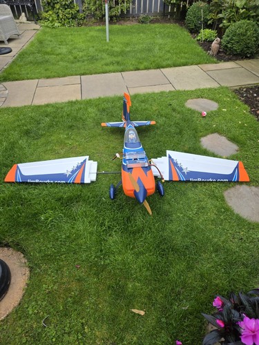 Plane flight extra 330 - e,