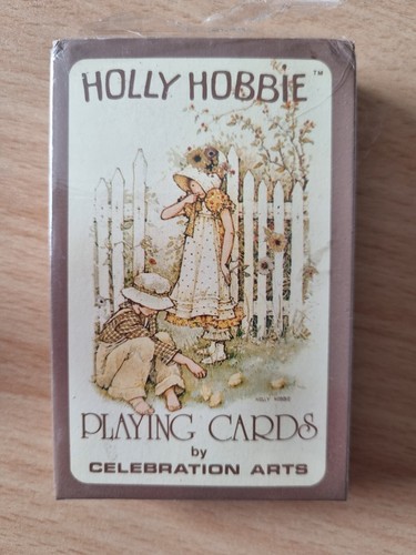 Vintage holly hobbie playing - hobbie,