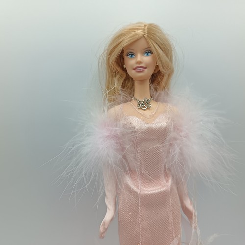 Collector edition barbie 2002 - barbie,