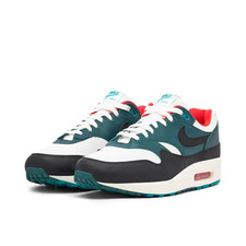 Nike Air Max 1 x LeBron James x Liverpool F.C FB8914 100 UK 4.5 EUR 37.5