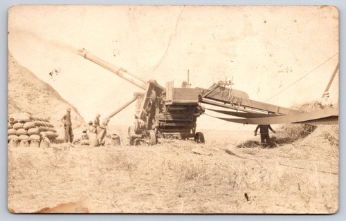 Threshing machine farmers rppc - threshing,