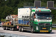 Truck Photo Volvo FH Flatbed Truck/Tarpaulin Netherlands Green Westdijk B.V. #i2lx