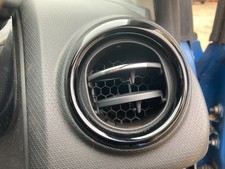 2014 RENAULT CLIO MK4 Right side Dashboard Air Vent