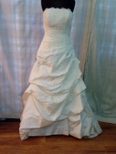 Wedding dress size 12 ivory