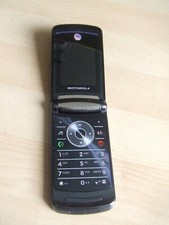 FAULTY SPARES? - Motorola V8 Flip Mobile Phone - DOES NOT  POWER UP