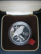Fiji 1978 WWF Conservation Series Silver Proof 10$ Dollar Coin ~ Parrot Finch