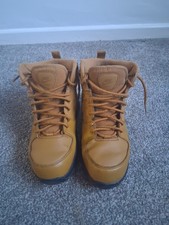 Nike Manoa Leather boots in a