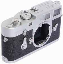 Leica M3 10150 Leitz IGEMO 35mm rangefinder camera made by Leitz Wetzlar in 1960
