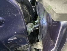 FORD FOCUS MK1 2001-2005 FRONT LEFT SIDE DOOR HINGE TOP