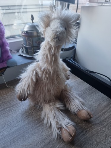 Jellycat medium luis llama - luis,