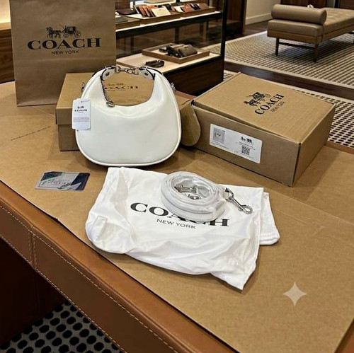 Coach white leather shoulder - coach,