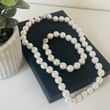 Ivory Pearl Magnetic Necklace